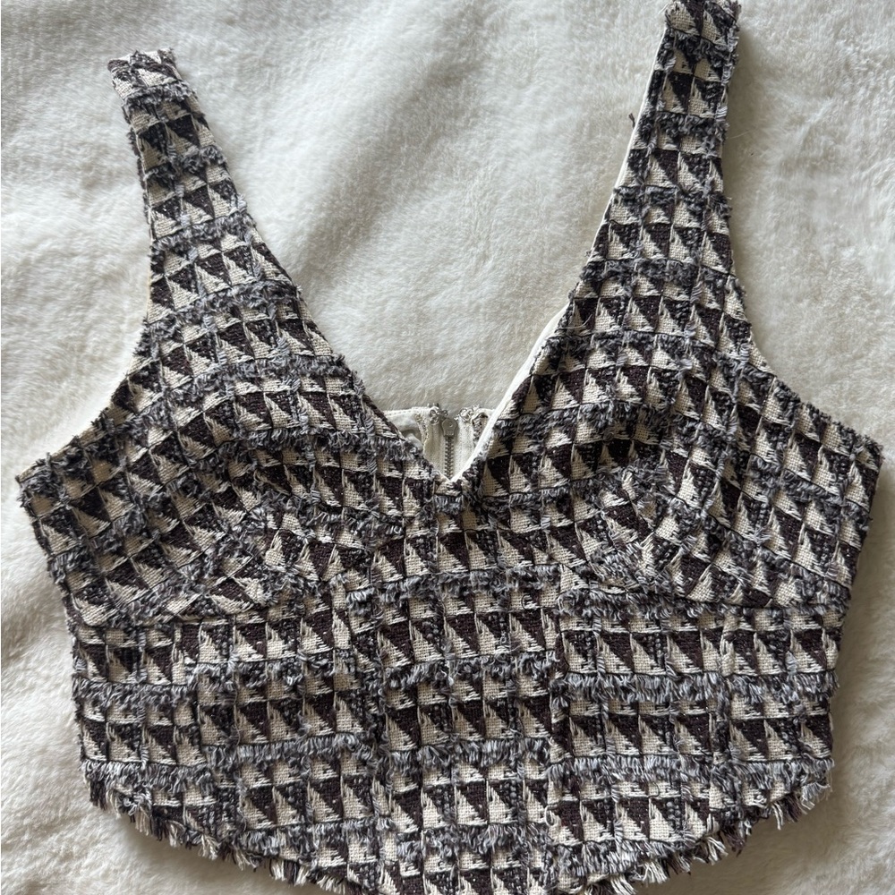 Geometric Patterned Crop Top - image 1